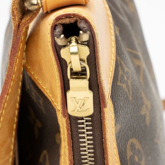 Louis Vuitton Monogram Canvas Odeon PM Shoulder Bag - Picture 9 of 15